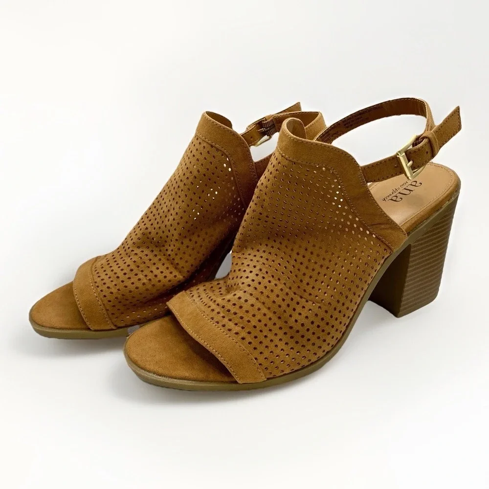 ANA Madelyn Wide Block Heel Sandals Cognac Vegan‎ Suede Womans 9.5 Peep Toe